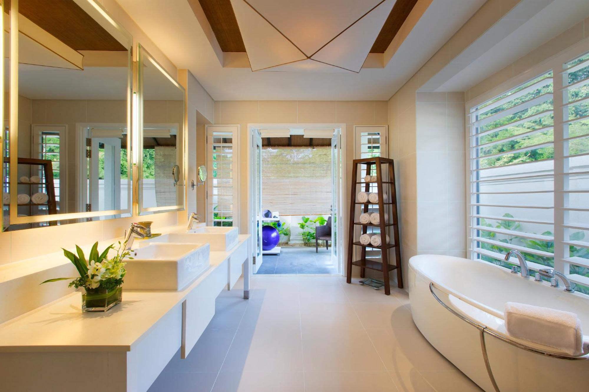 One-Bedroom King Villa Private Pool Beachfront